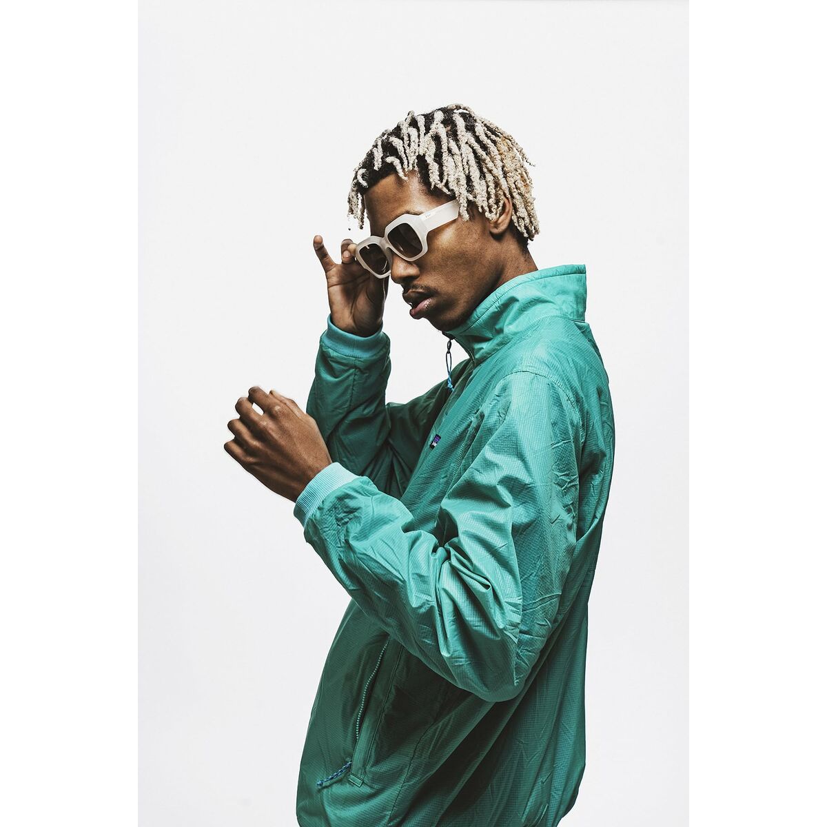 V2H96E41BC33BFA2672837E34F571ED63A8R6995111P5