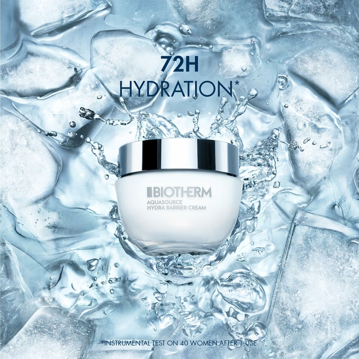 Crème visage Biotherm AQUASOURCE 50 ml sur fond de glace, offrant 72H d'hydratation, idéale pour peau sensible.