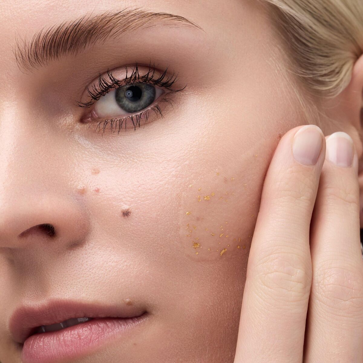 V2HECA163B4EEE603EF11BE6E7311FB7FFCR7506959P8